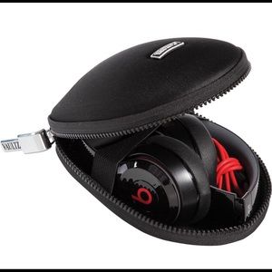 VAULTZ Locking small headphone case